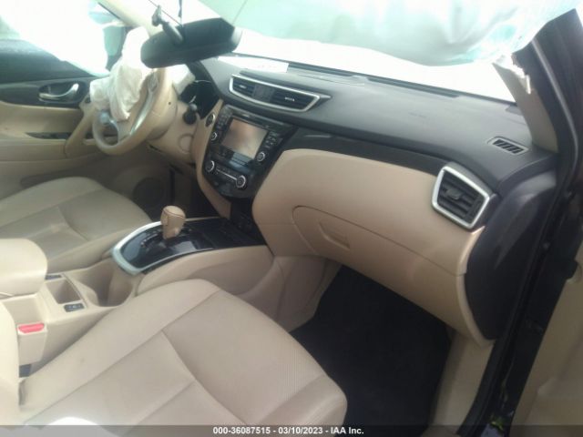 5N1AT2MV4FC831047 Nissan Rogue Sl