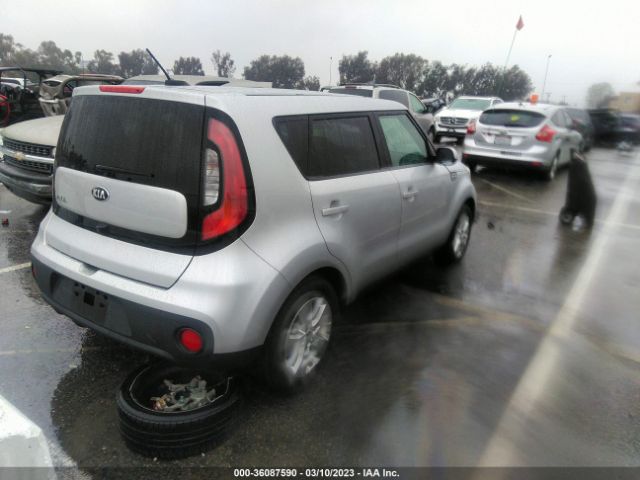 KNDJN2A23K7699989 KIA Soul Base