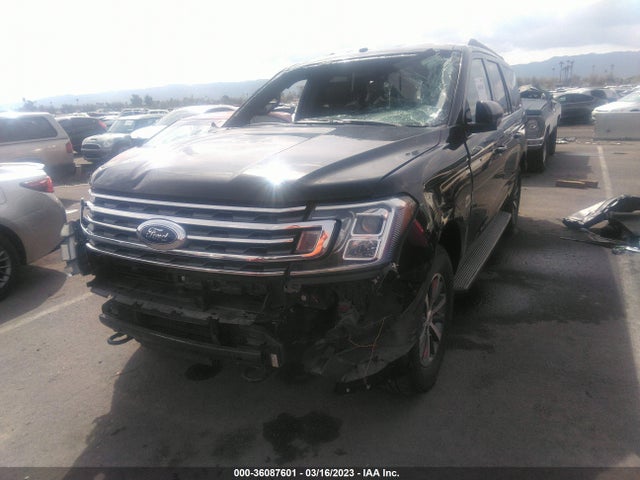 Ford Expedition Max Xlt 2018 1FMJK1JT0JEA30757 Image 2