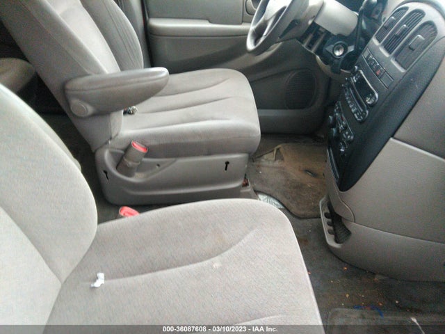 Dodge Caravan Sport 2002 2B4GP44R92R726214 Image 6