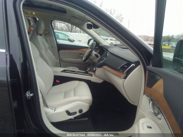 YV4A22PK9M1711632 Volvo Xc90 Momentum