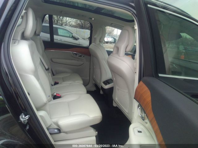 YV4A22PK9M1711632 Volvo Xc90 Momentum