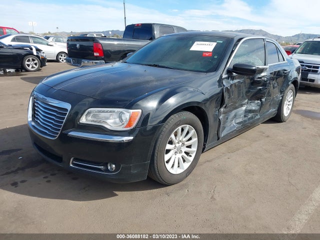 Chrysler 300 2014 2C3CCAAGXEH157208 Image 2