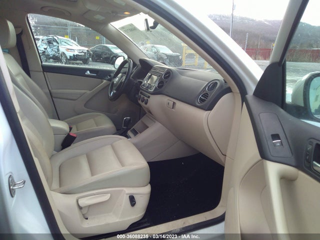 Volkswagen Tiguan 2013 WVGBV3AXXDW619419 Image 6