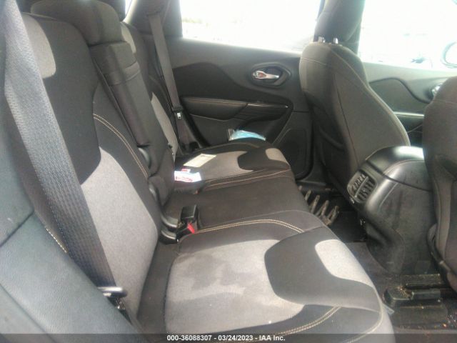 1C4PJLCB5EW126448 Jeep Cherokee Latitude