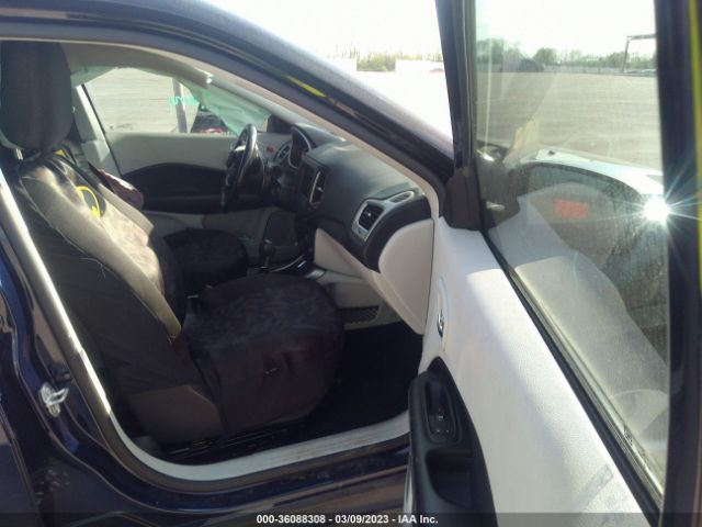 3C4NJCBB3LT129411 Jeep Compass Latitude