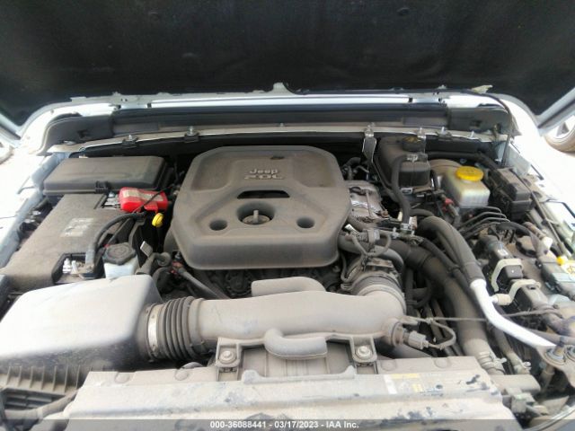 1C4GJXAN8JW203053 Jeep Wrangler Sport