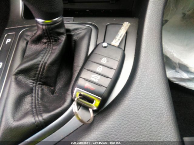 KNAGM4A75F5584460 KIA Optima Lx