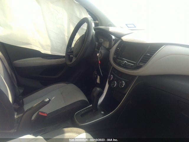 Chevrolet TRAX LS 2020 3GNCJKSB1LL203241 Image 5
