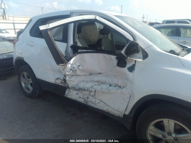 Chevrolet TRAX LS 2020 3GNCJKSB1LL203241 Image 6