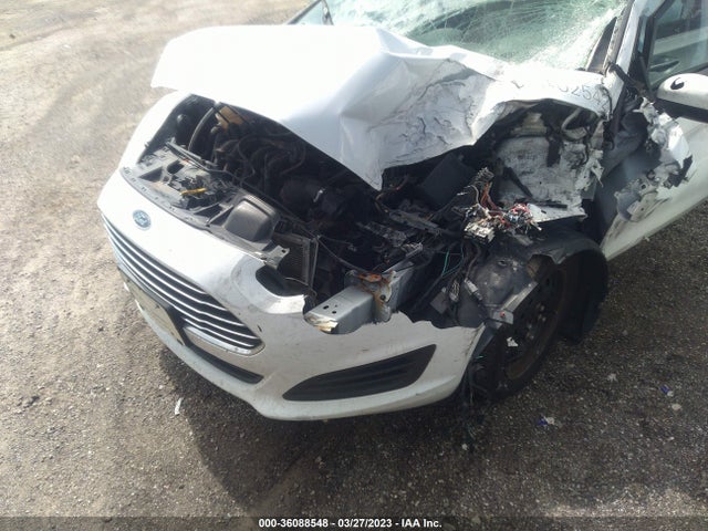 Ford FIESTA S 2014 3FADP4AJXEM244390 Image 6