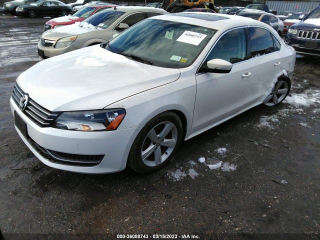 1VWBP7A35DC001765 Volkswagen Passat Se W/sunroof & Nav