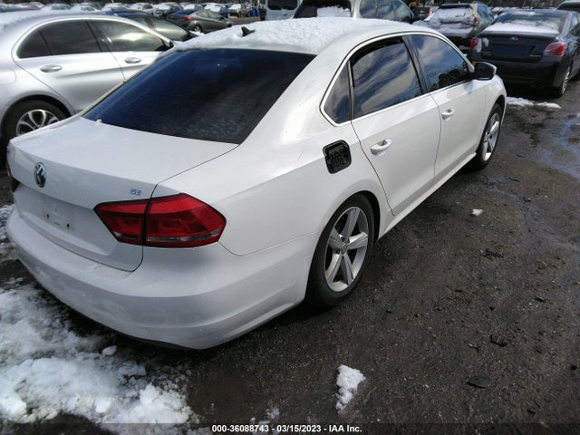 1VWBP7A35DC001765 Volkswagen Passat Se W/sunroof & Nav