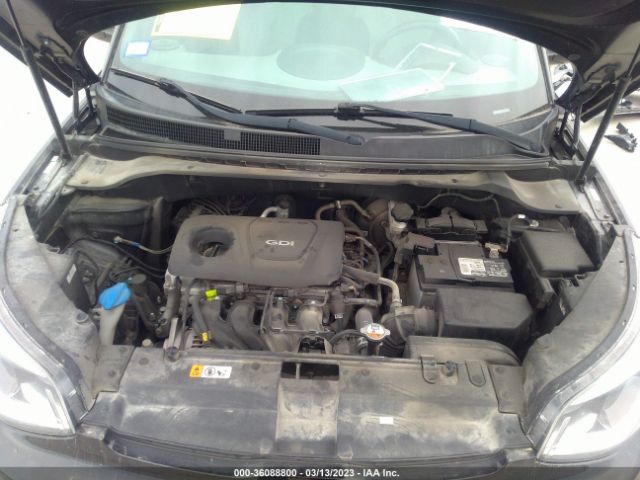 KNDJN2A22J7598604 KIA Soul Base
