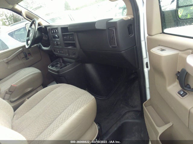 Chevrolet EXPRESS CARGO VAN 2018 1GCWGAFPXJ1208575 Image 6