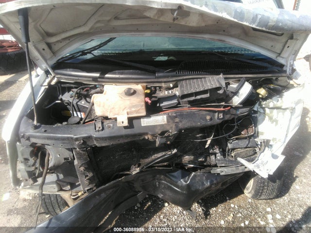 Chevrolet EXPRESS CARGO VAN 2002 1GCGG25R121247098 Image 12