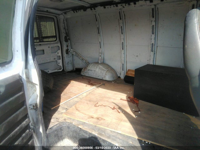 Chevrolet EXPRESS CARGO VAN 2002 1GCGG25R121247098 Image 10