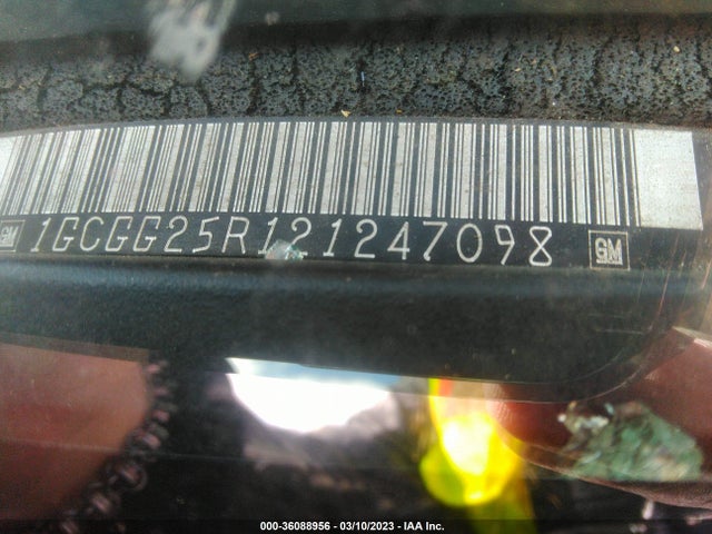 Chevrolet EXPRESS CARGO VAN 2002 1GCGG25R121247098 Image 11