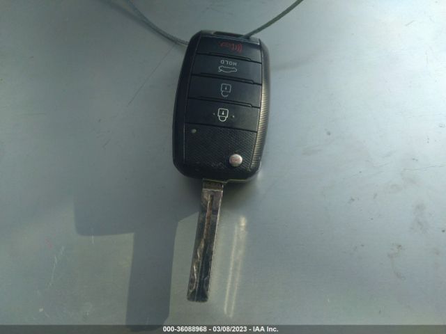 KNAGM4A79F5649844 KIA Optima Lx
