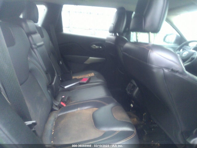 1C4PJMLX1JD599299 Jeep Cherokee Latitude Plus