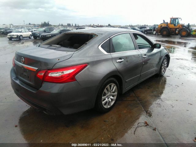 1N4AL3AP2HC260778 Nissan Altima 2.5 S