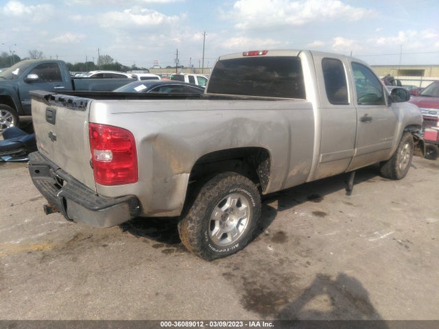 2008 CHEVROLET SILVERADO 1500 LT W/1LT VIN: 2GCEK19J581261027