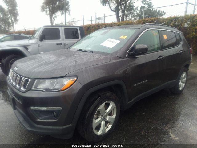 3C4NJCBBXJT469152 Jeep Compass Latitude