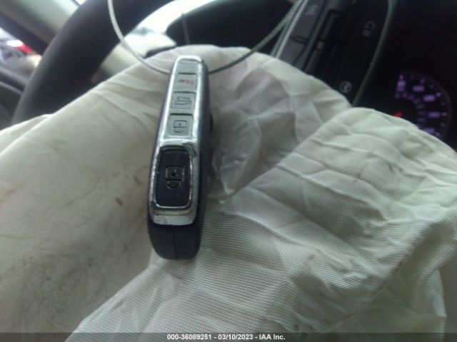 5XXG14J28NG167750 KIA K5 LXS