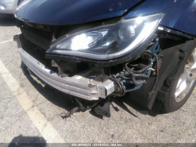 Chrysler Pacifica Limited 2017 2C4RC1GG2HR512612 Image 6