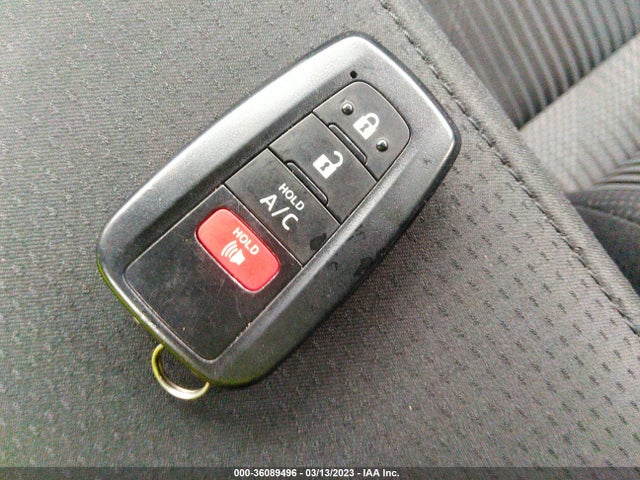2022 Toyota Prius, VIN: JTDKAMFP9N3216100