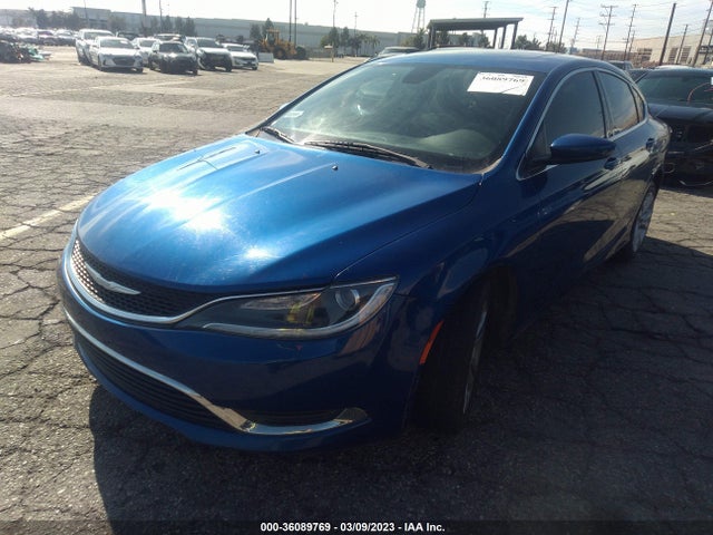 Chrysler 200 Limited 2015 1C3CCCAB4FN740835 Image 2
