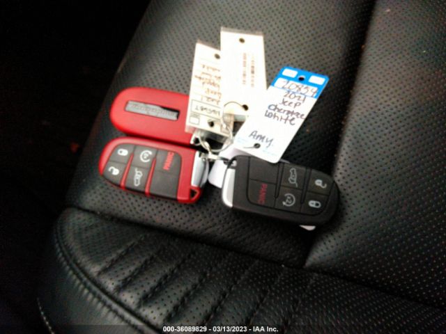 1C4RJFN98MC816568 Jeep Grand Cherokee Trackhawk