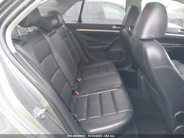 2010 VOLKSWAGEN JETTA SEDAN LIMITED VIN: 3VWAZ7AJ8AM127441