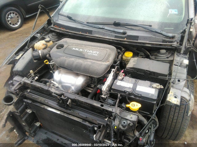 1C3CCCAB4FN628925 Chrysler 200 Limited