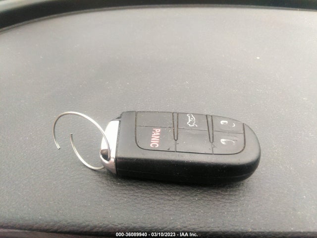 1C3CCCAB4FN628925 Chrysler 200 Limited
