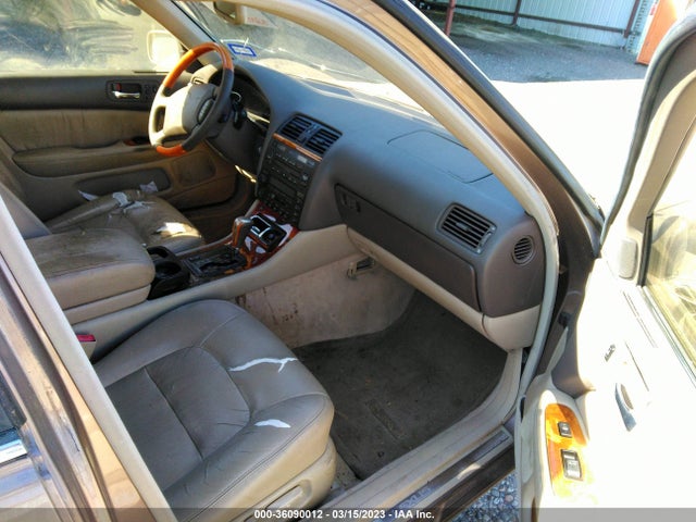 JT8BH28F8W0121047 Lexus LS 400 LUXURY SDN