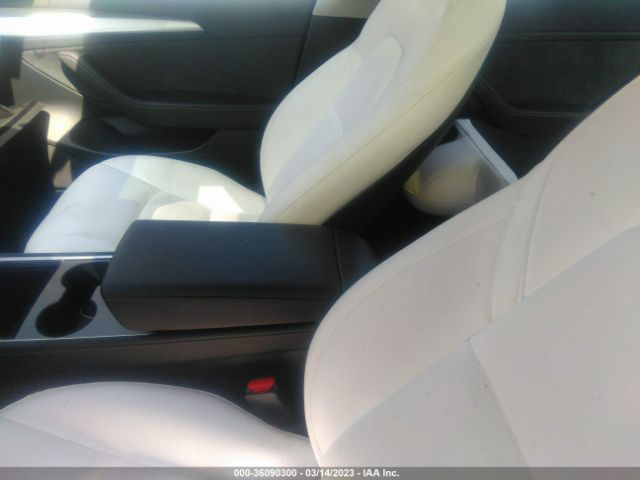 5YJ3E1EA8PF426309 Tesla MODEL 3