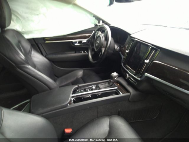 LVY982MK5JP004537 Volvo S90 Momentum