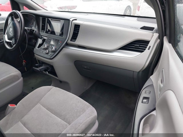 2016 TOYOTA SIENNA L VIN: 5TDZK3DC5GS743316