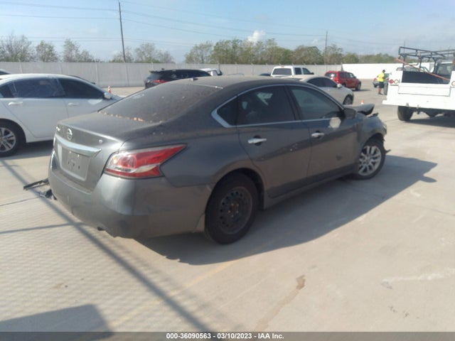 Nissan Altima 2.5 S 2015 1N4AL3AP5FN877917 Image 4