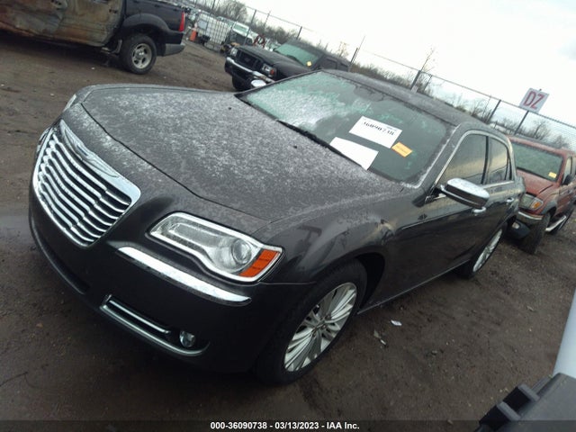 Chrysler 300 300c 2014 2C3CCAKG7EH190536 Image 2