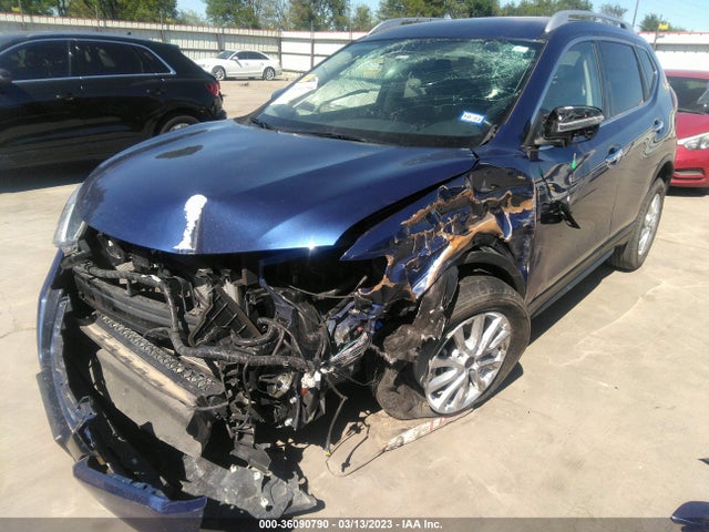 2018 NISSAN ROGUE SV VIN: KNMAT2MT3JP616392