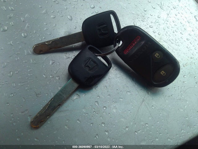 2003 HONDA PILOT EX VIN: 2HKYF18793H597679