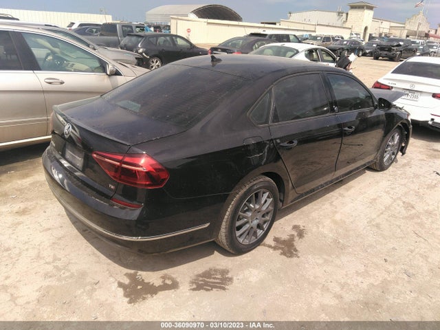 1VWLA7A38KC005067 Volkswagen Passat 2.0t Wolfsburg Edition