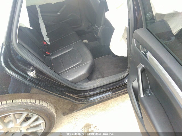 1VWLA7A38KC005067 Volkswagen Passat 2.0t Wolfsburg Edition