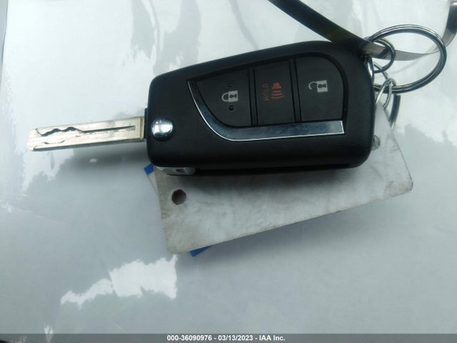 2022 TOYOTA RAV4 HYBRID LE VIN: JTMLWRFV8ND143295