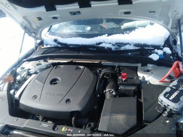 2020 Volvo V60, VIN: YV4102WK7L1030682