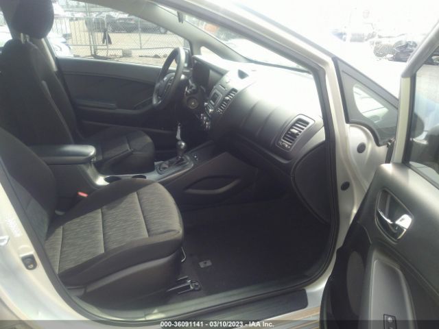KNAFK4A61G5609025 KIA FORTE LX