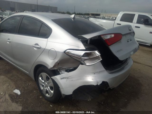 KNAFK4A61G5609025 KIA FORTE LX