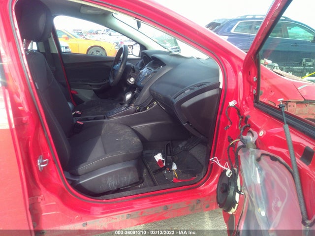 Ford FOCUS SE 2017 1FADP3K20HL248715 Image 6